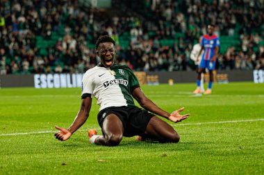 Salvador Blopa, Estadio Jose Alvalade 'de (Maciej Rogowski / Ball Raw Images) Sporting CP ve Alverca FC takımları arasında oynanan çeyrek final maçında attığı golü kutlarken görülüyor.)