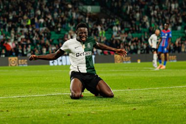 Salvador Blopa, Estadio Jose Alvalade 'de (Maciej Rogowski / Ball Raw Images) Sporting CP ve Alverca FC takımları arasında oynanan çeyrek final maçında attığı golü kutlarken görülüyor.)