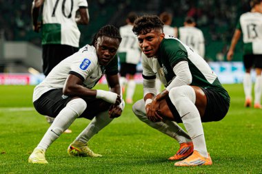 Geovany Quenda ve Alisson Santos, Estadio Jose Alvalade 'de (Maciej Rogowski / Ball Raw Images) Sporting CP ve Alverca FC takımları arasında oynanan çeyrek final maçında gol üstüne gol atarken görüldü.)