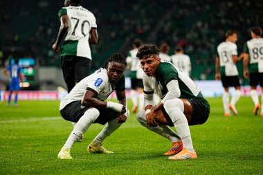 Geovany Quenda ve Alisson Santos, Estadio Jose Alvalade 'de (Maciej Rogowski / Ball Raw Images) Sporting CP ve Alverca FC takımları arasında oynanan çeyrek final maçında gol üstüne gol atarken görüldü.)