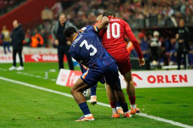 Jurrien Timber ve Piotr Zielinski, 2026 Dünya Kupası eleme maçında Polonya ve Hollanda milli takımları arasında görüldü (Maciej Rogowski / Ball Raw Images)