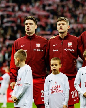 Nicola Zalewski ve Sebastian Szymanski, 2026 Dünya Kupası eleme maçında Polonya ve Hollanda milli takımları arasında görüldüler (Maciej Rogowski / Ball Raw Images)