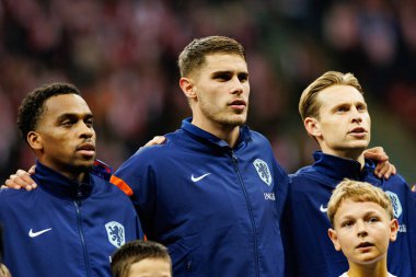 Jurrien Timber, Micky Van de Ven ve Frenkie De Jong, 2026 Dünya Kupası eleme maçında Polonya ve Hollanda milli takımları arasında görüldü (Maciej Rogowski / Ball Raw Images)