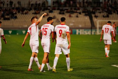 Karol Swiderski, Pawel Wszolek ve Robert Lewandowski, 2026 Dünya Kupası eleme maçında Malta ve Polonya milli takımları (Maciej Rogowski / Ball Raw Images)