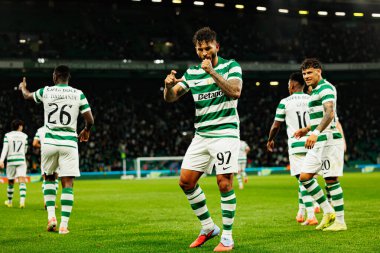 Luis Suarez, Liga Portekiz maçında Estadio Jose Alvalade (Maciej Rogowski / Ball Raw Images) takımları arasında attığı golü kutlarken görüldü.)