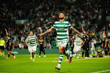 Luis Suarez, Liga Portekiz maçı sırasında Estadio Jose Alvalade 'deki Sporting CP ve Alverca FC takımları arasında görüldü (Maciej Rogowski / Ball Raw Images)