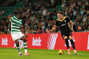 Ousmane Diomande ve Marko Milovanoviç Marezi, Liga Portekiz maçı sırasında Estadio Jose Alvalade 'deki Sporting CP ve Alverca FC takımları arasında görüldü (Maciej Rogowski / Ball Raw Images)