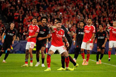 Nicolas Otamendi SL Benfica ve Bayer 04 Leverkusen (Maciej Rogowski / Ball Raw Images) arasındaki Şampiyonlar Ligi faz maçında görüldü)