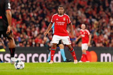 Leandro Barreiro, Şampiyonlar Ligi faz maçında SL Benfica ve Bayer 04 Leverkusen (Maciej Rogowski / Ball Raw Images) arasında görüldü)