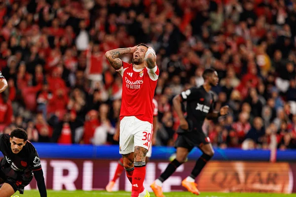 Nicolas Otamendi SL Benfica ve Bayer 04 Leverkusen (Maciej Rogowski / Ball Raw Images) arasındaki Şampiyonlar Ligi faz maçında görüldü)