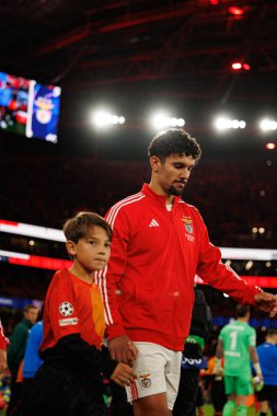 Tomas Araujo Şampiyonlar Ligi faz oyunu sırasında SL Benfica ve Bayer 04 Leverkusen (Maciej Rogowski / Ball Raw Images) arasında görüldü)