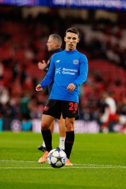 Alejandro Grimaldo SL Benfica ve Bayer 04 Leverkusen (Maciej Rogowski / Ball Raw Images) arasındaki Şampiyonlar Ligi faz maçında görüldü)