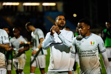 Estrela oyuncuları Liga Portekiz maçında Estadio Belediyesi Rio Maior 'da Casa Pia ve CF Estrela Amadora takımları arasında görüldü (Maciej Rogowski / Ball Raw Images)