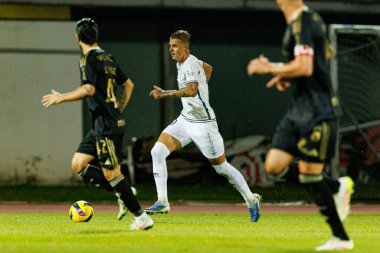 Luan Patrick, Liga Portekiz maçı sırasında Estadio Belediyesi Rio Maior 'da Casa Pia ve CF Estrela Amadora takımları arasında görüldü (Maciej Rogowski / Ball Raw Images)
