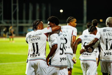 Jovane Cabral ve Marcus Abraham, Liga Portekiz 'de Casa Pia ve CF Estrela Amadora takımları arasında Estadio Municipal Rio Maior (Maciej Rogowski / Ball Raw Images)