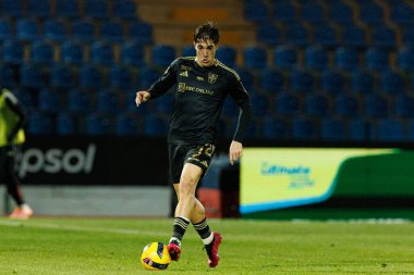 Gaizka Larrazabal, Liga Portekiz maçında Estadio Belediyesi Rio Maior 'da Casa Pia ve CF Estrela Amadora takımları arasında görüldü (Maciej Rogowski / Ball Raw Images)
