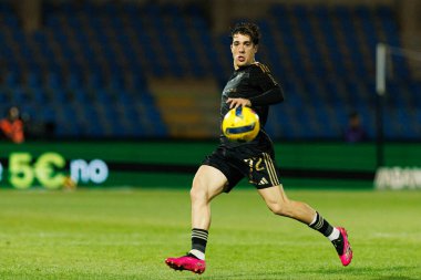 Gaizka Larrazabal, Liga Portekiz maçında Estadio Belediyesi Rio Maior 'da Casa Pia ve CF Estrela Amadora takımları arasında görüldü (Maciej Rogowski / Ball Raw Images)
