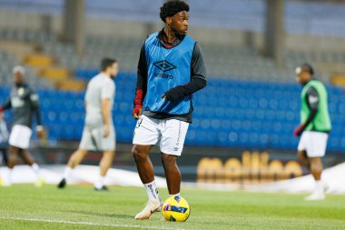 Abraham Marcus, Liga Portekiz maçı sırasında Estadio Belediyesi Rio Maior 'da Casa Pia ve CF Estrela Amadora (Maciej Rogowski / Ball Raw Images) takımları arasında görüldü.)