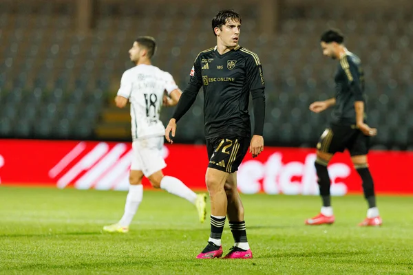 Gaizka Larrazabal, Liga Portekiz maçında Estadio Belediyesi Rio Maior 'da Casa Pia ve CF Estrela Amadora takımları arasında görüldü (Maciej Rogowski / Ball Raw Images)