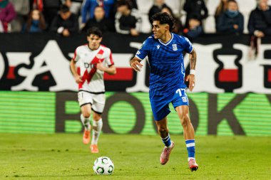 Luis Palma UEFA Konferans Ligi faz oyunu sırasında Rayo Vallecano ve Lech Poznan (Maciej Rogowski / Ball Raw Images) takımları arasında görüldü)