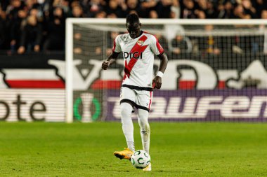 Pathe Ismael Ciss, Rayo Vallecano ve Lech Poznan (Maciej Rogowski / Ball Raw Images) takımları arasında oynanan UEFA Konferans Ligi faz maçında görüldü)