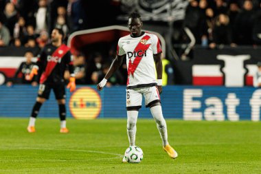 Pathe Ismael Ciss, Rayo Vallecano ve Lech Poznan (Maciej Rogowski / Ball Raw Images) takımları arasında oynanan UEFA Konferans Ligi faz maçında görüldü)