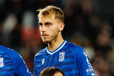 Michal Gurgul UEFA Konferans Ligi faz oyunu sırasında Rayo Vallecano ve Lech Poznan (Maciej Rogowski / Ball Raw Images) takımları arasında görüldü)