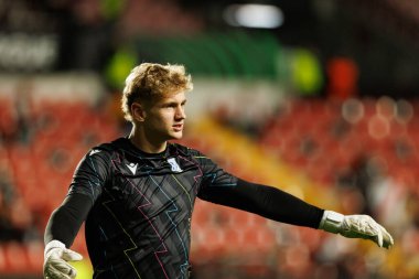 Mateusz Pruchniewski, UEFA Konferans Ligi faz oyunu sırasında Rayo Vallecano ve Lech Poznan (Maciej Rogowski / Ball Raw Images) takımları arasında görüldü.)