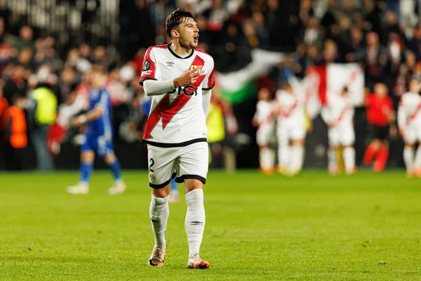 Andrei Ratiu UEFA Konferans Ligi faz oyunu sırasında Rayo Vallecano ve Lech Poznan (Maciej Rogowski / Ball Raw Images) takımları arasında görüldü)