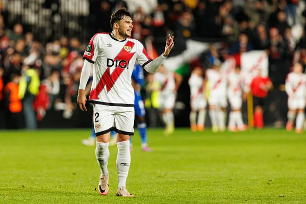 Andrei Ratiu UEFA Konferans Ligi faz oyunu sırasında Rayo Vallecano ve Lech Poznan (Maciej Rogowski / Ball Raw Images) takımları arasında görüldü)