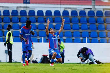 Sandro Lima, FC Alverca ve Rio Ave FC (Maciej Rogowski / Ball Raw Images) takımları arasında oynanan Liga Portekiz maçında gol attıktan sonra kutlama yaparken görülüyor.)
