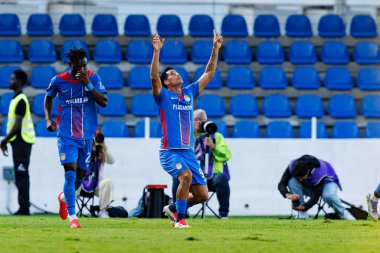 Sandro Lima, FC Alverca ve Rio Ave FC (Maciej Rogowski / Ball Raw Images) takımları arasında oynanan Liga Portekiz maçında gol attıktan sonra kutlama yaparken görülüyor.)