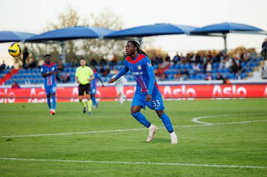 FC Alverca ve Rio Ave FC (Maciej Rogowski / Ball Raw Images) takımları arasında oynanan Liga Portekiz maçında Bastien Meupiyou)