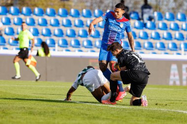 Andre Gomes, Andre Luiz ve Kaiky Naves, Liga Portekiz maçı sırasında FC Alverca ve Rio Ave FC (Maciej Rogowski / Ball Raw Images) takımları arasında görüldü.)