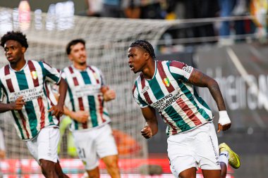 Sidny Lopes Cabral, CF Estrela Amadora ve CD Nacional (Maciej Rogowski / Ball Raw Images) takımları arasında oynanan Liga Portekiz maçında Ogal attıktan sonra kutlama yaparken görüldü.)