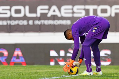 Kaique Pereira, CF Estrela Amadora ve CD Nacional (Maciej Rogowski / Ball Raw Images) takımları arasında Liga Portekiz maçında görüldü.)
