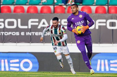 Joao Kikas ve Kaique Pereira Liga Portekiz maçı sırasında CF Estrela Amadora ve CD Nacional (Maciej Rogowski / Ball Raw Images)
