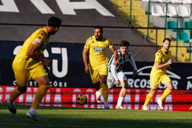CF Estrela Amadora ve CD Nacional (Maciej Rogowski / Ball Raw Images) takımları arasında Liga Portekiz maçında Chiheb Labidi görüldü)