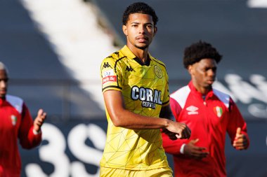 Matheus Dias Liga Portekiz maçı sırasında CF Estrela Amadora ve CD Nacional (Maciej Rogowski / Ball Raw Images) takımları arasında görüldü)
