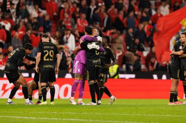 Jose Fonte ve Patrick Sequeira Liga Portekiz maçı sırasında SL Benfica ve Casa Pia AC (Maciej Rogowski / Ball Raw Images)