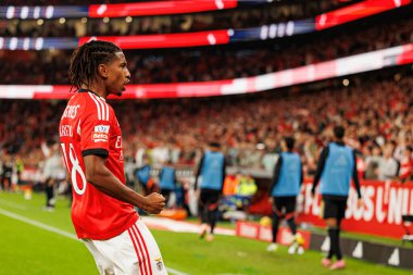 Leandro Barreiro, SL Benfica ve Casa Pia AC (Maciej Rogowski / Ball Raw Images) arasında oynanan Liga Portekiz maçında gol attıktan sonra kutlama yaparken görüldü.)