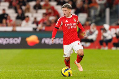 Gianluca Prestianni, Liga Portekiz maçı sırasında SL Benfica ve Casa Pia AC (Maciej Rogowski / Ball Raw Images)