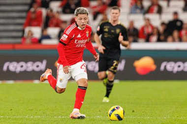 Gianluca Prestianni, Liga Portekiz maçı sırasında SL Benfica ve Casa Pia AC (Maciej Rogowski / Ball Raw Images)