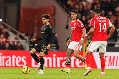 Miguel Sousa ve Richard Rios Liga Portekiz maçı sırasında SL Benfica ve Casa Pia AC (Maciej Rogowski / Ball Raw Images)