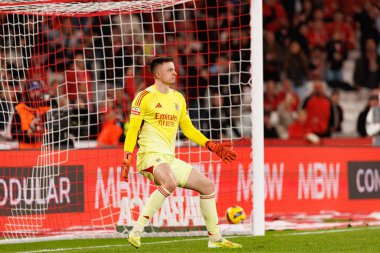 SL Benfica ve Casa Pia AC (Maciej Rogowski / Ball Raw Images) arasında oynanan Liga Portekiz maçında Anatoliy Trubin penaltıyı savunurken görüldü.)