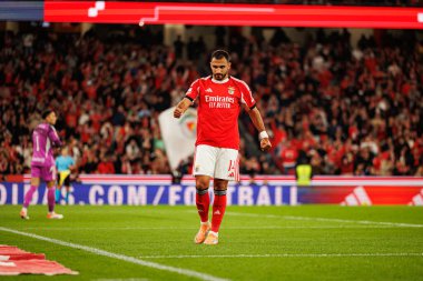 Vangelis Pavlidis, SL Benfica ile Casa Pia AC (Maciej Rogowski / Ball Raw Images) arasında oynanan Liga Portekiz maçında gol attıktan sonra kutlama yaparken görülüyor.)