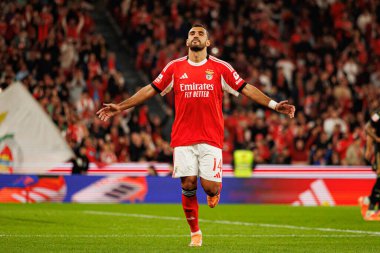 Vangelis Pavlidis, SL Benfica ile Casa Pia AC (Maciej Rogowski / Ball Raw Images) arasında oynanan Liga Portekiz maçında gol attıktan sonra kutlama yaparken görülüyor.)