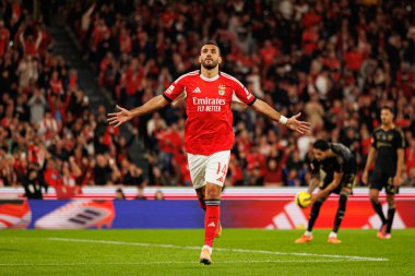 Vangelis Pavlidis, SL Benfica ile Casa Pia AC (Maciej Rogowski / Ball Raw Images) arasında oynanan Liga Portekiz maçında gol attıktan sonra kutlama yaparken görülüyor.)
