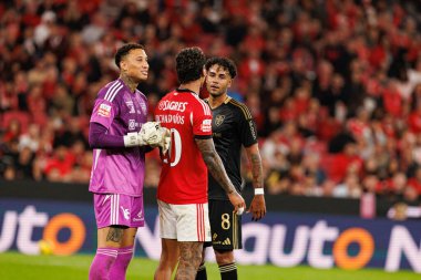 Patrick Sequeira, Richard Rios ve Rafael Brito, Liga Portekiz maçında SL Benfica ve Casa Pia AC (Maciej Rogowski / Ball Raw Images)