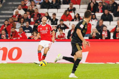 Fredrik Aursnes, Liga Portekiz maçı sırasında SL Benfica ve Casa Pia AC (Maciej Rogowski / Ball Raw Images)
